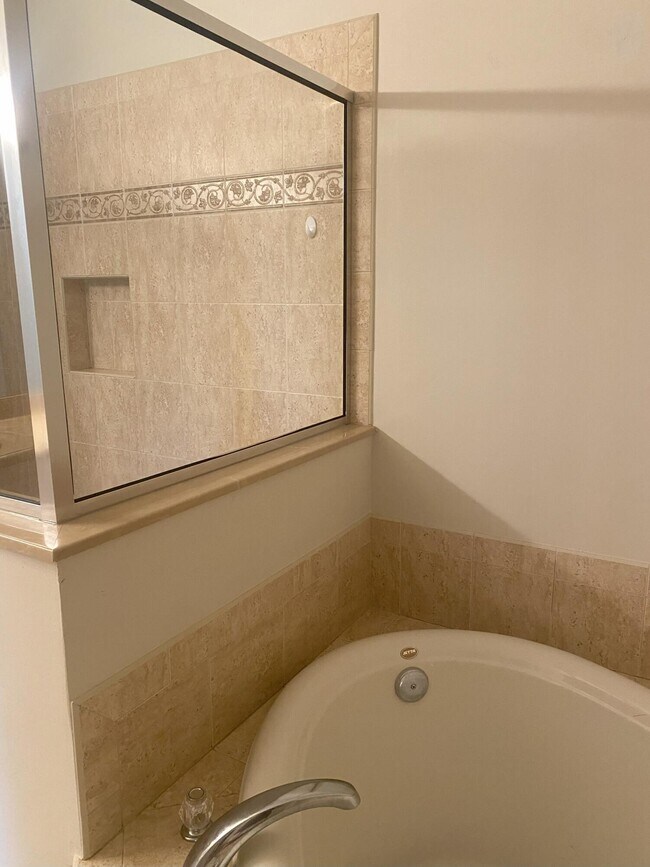 Building Photo - 906 Mariner Bay Blvd