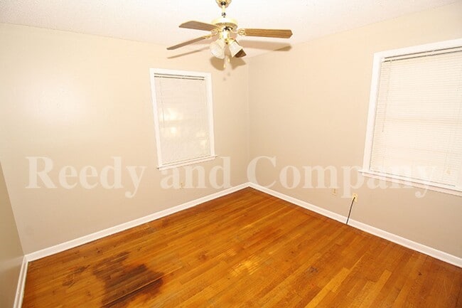 Building Photo - 3635 W Big Bend Dr