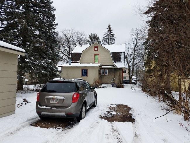 Building Photo - The Barn on 11th