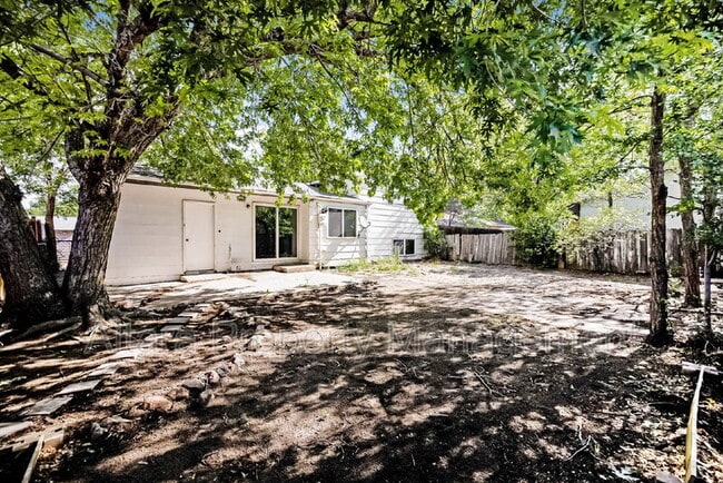 Building Photo - 3459 Springnite Dr