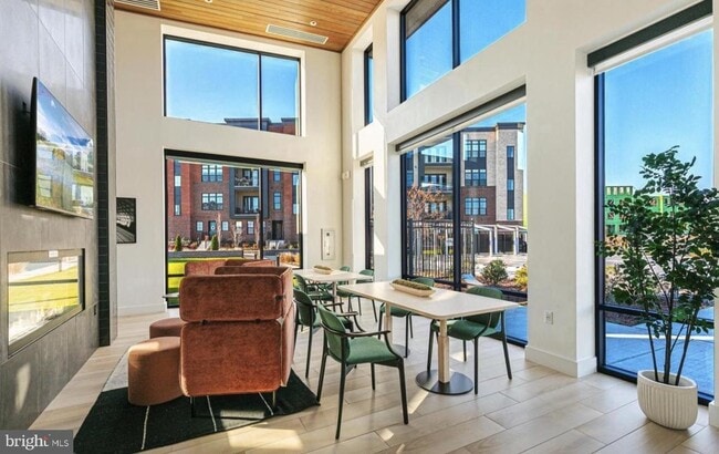 Building Photo - 22143 Penelope Heights Terrace