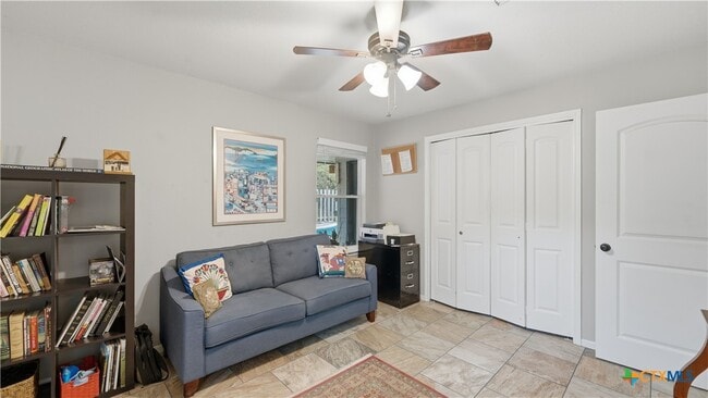 Building Photo - 19 Pebblebrook Ln