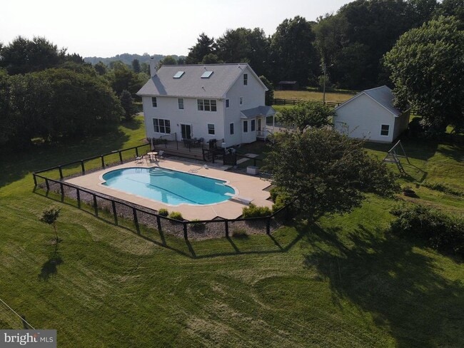 Building Photo - 137 Elk Ranch Park Rd