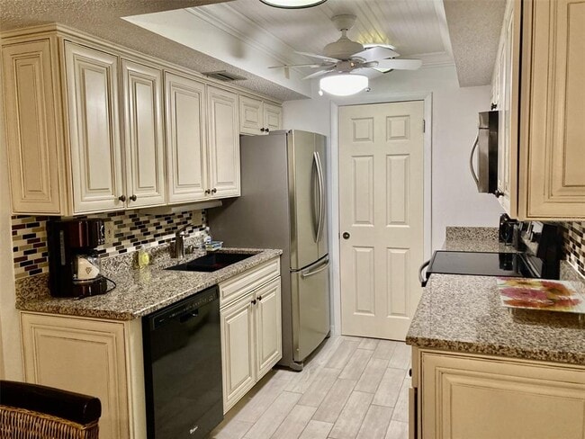 Building Photo - 6114 43rd St W