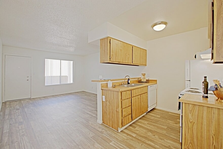 Building Photo - Mountain View