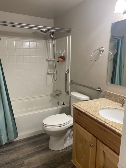 Building Photo - 2906 Alameda St