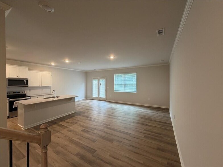 Building Photo - 36 Berryville Dr