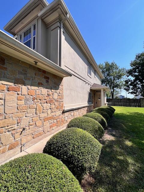 Building Photo - 1101 E Parmer Ln