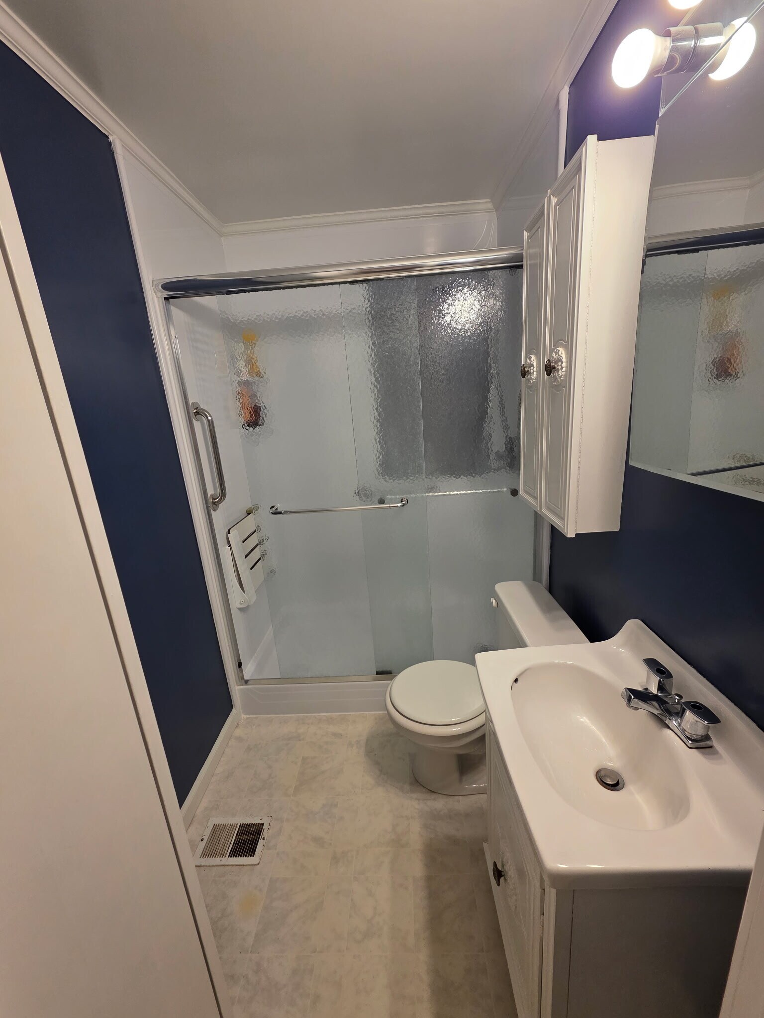 Building Photo - 1935 Searles Rd