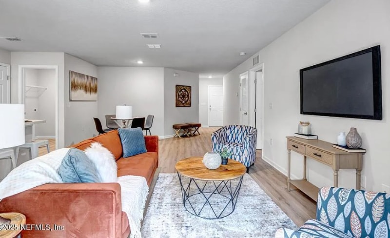 Building Photo - 5986 Patterson Ave