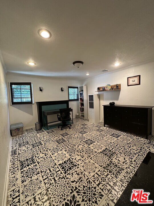 Building Photo - 6442 Wilkinson Ave