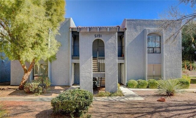 Building Photo - 5191 Caliente St