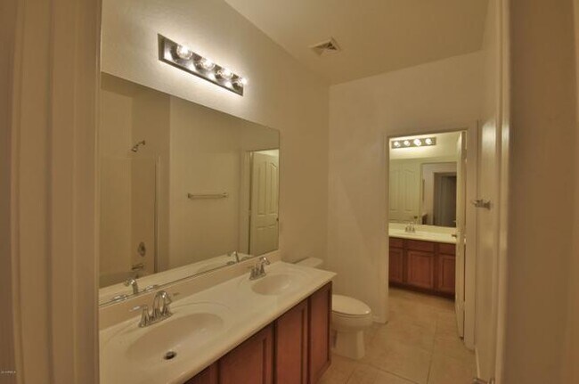 Building Photo - 1647 S 170th Ave