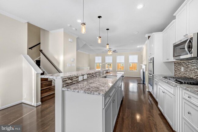 Building Photo - 6836 William White Way