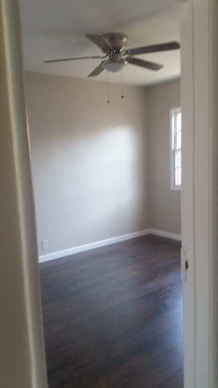 Building Photo - 128 E Caldwell St