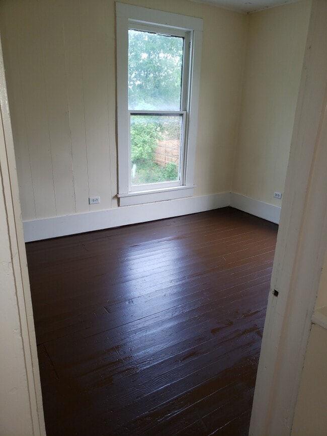 Building Photo - 820 Porter St