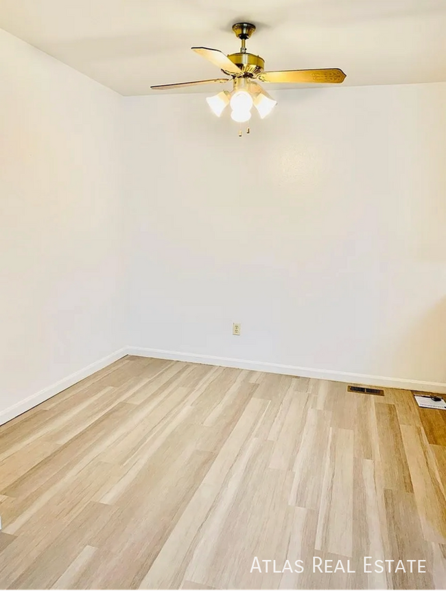 Building Photo - 2172 35th Ave Ct