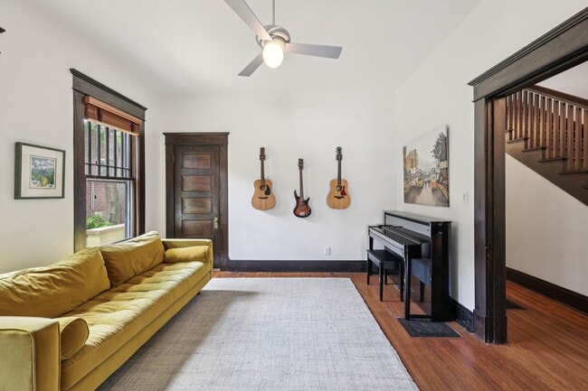 Building Photo - Beautiful Historic 4BR/3BA Gem | Hillsboro...
