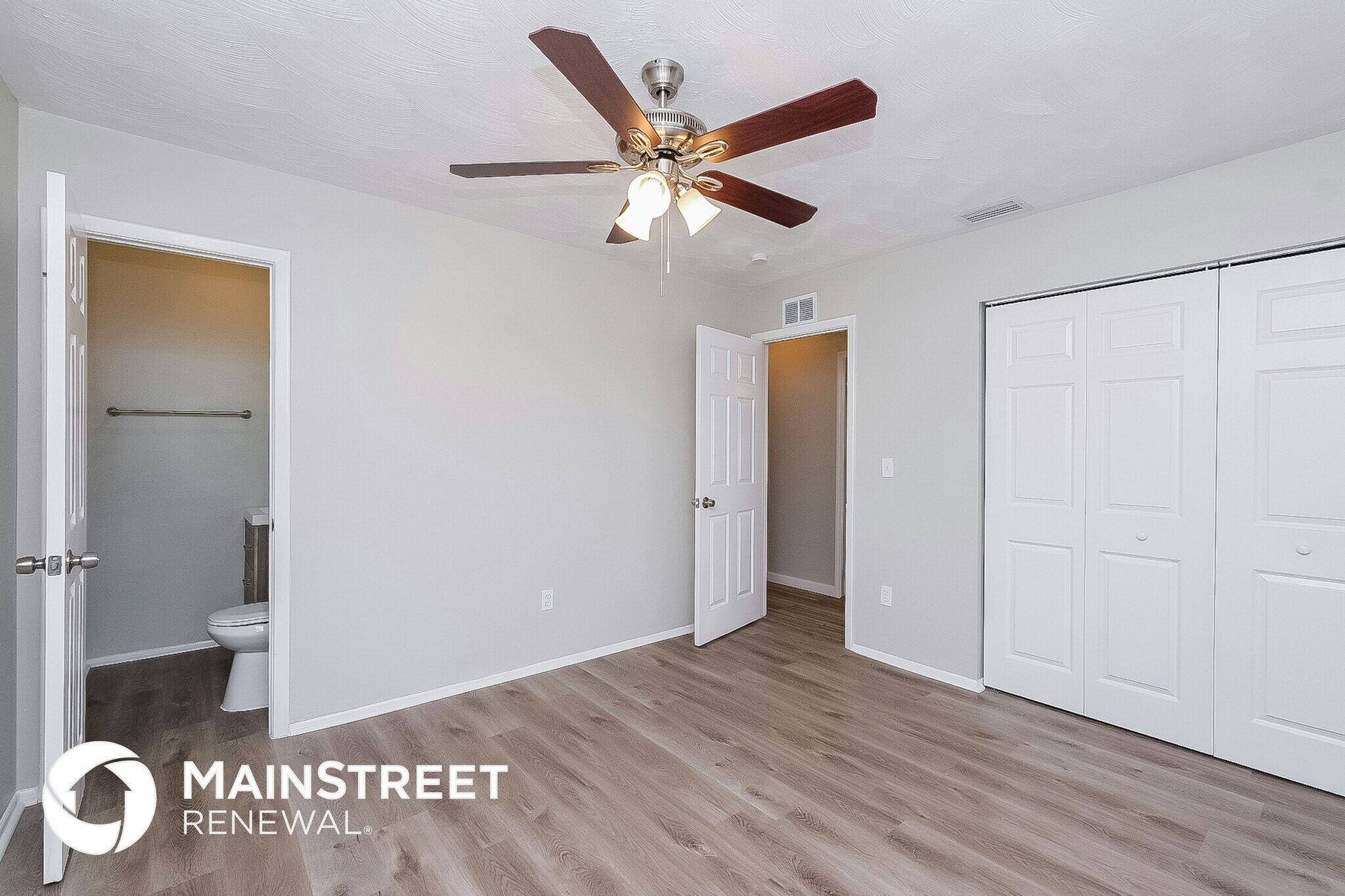 Building Photo - 2141 23rd St SW