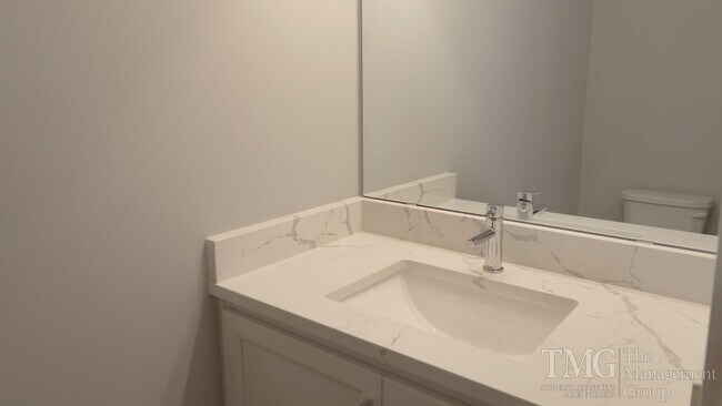 Building Photo - Beautiful 3BD Home in Orchards with Modern, Thoughtful Finishes & a Fenced Yard!