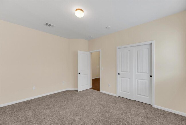 Building Photo - 16421 Pallazo Dr
