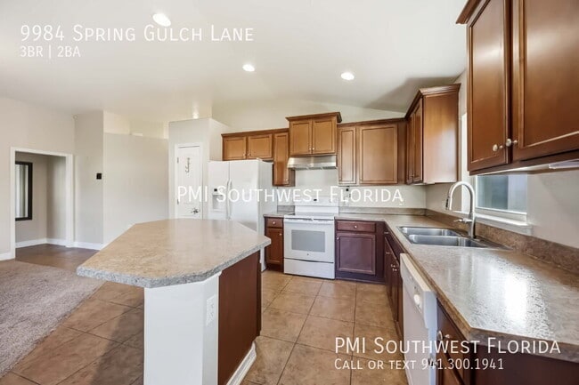 Building Photo - 9984 Spring Gulch Ln