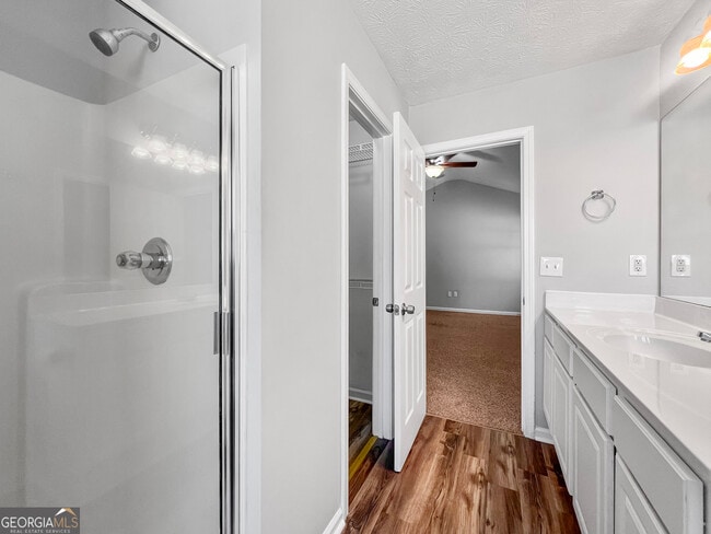 Building Photo - 2058 Greenhill Pass