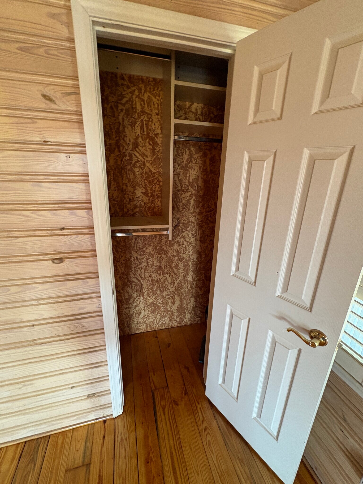 Closet with three heights for hanging clothes - 86 Yonah Vw