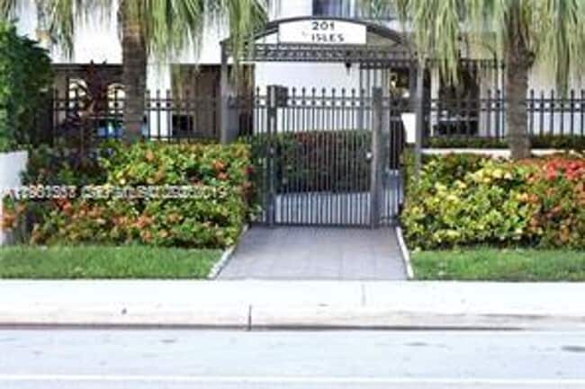 Building Photo - 201 180th Dr