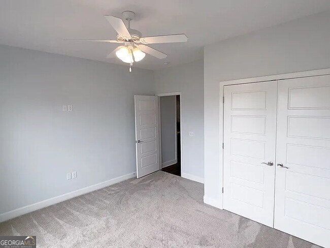 Building Photo - 158 Verano St