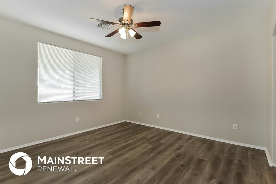Building Photo - 3520 W Avenida Sombra