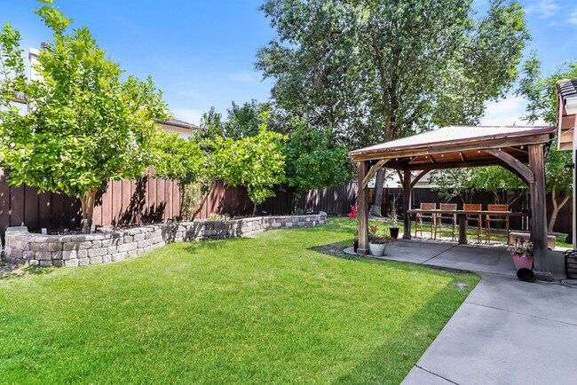 Building Photo - 7808 Abbington Way