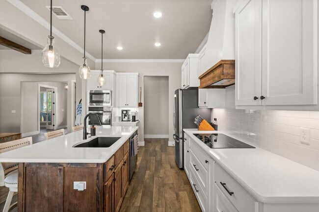 Building Photo - 3020 Keifer Marshall Dr