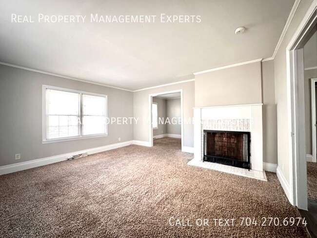 Building Photo - 3115 Amay James Ave