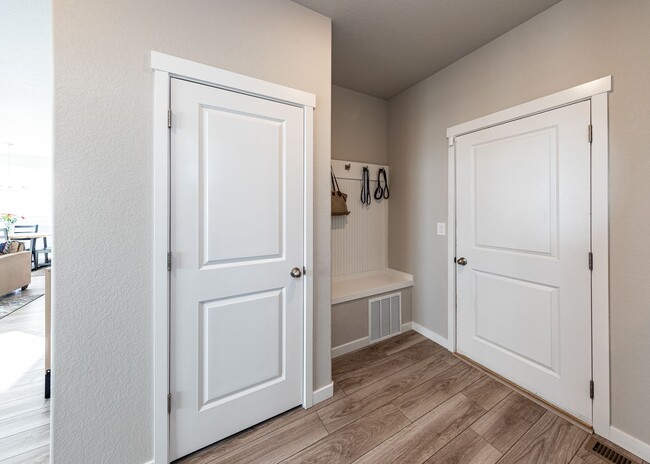 Building Photo - 7877 Buffalo Horn Dr