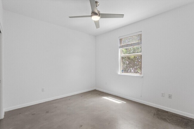 Building Photo - 5804 Loblolly Ln