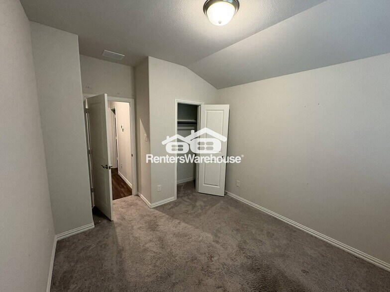 Building Photo - 11028 Elata Dr