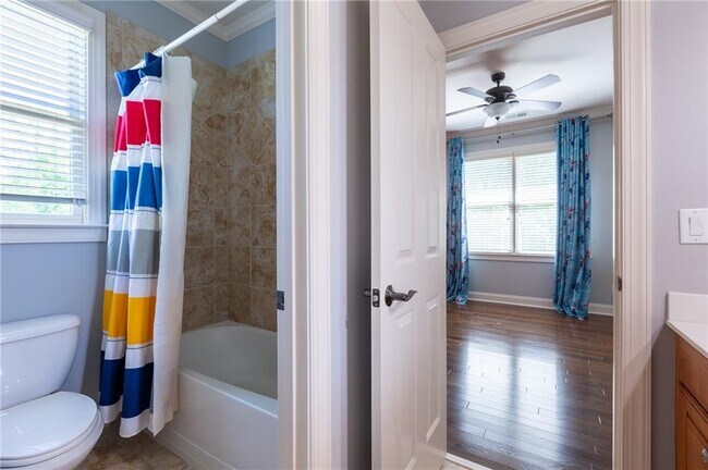 Building Photo - 2360 Manor Creek Ct