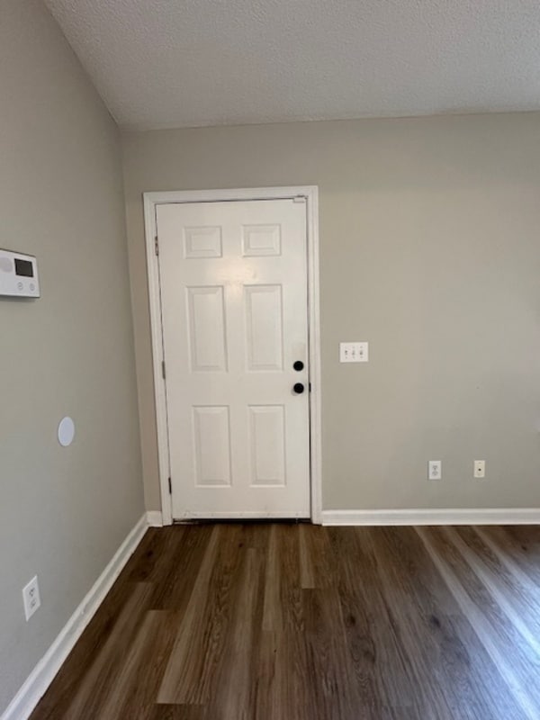 Building Photo - 121 Fair Haven Way