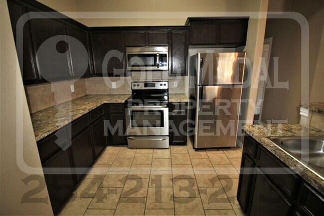 Building Photo - 1106 Grace Point Dr
