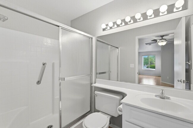 Building Photo - 3150 Cascades Ct