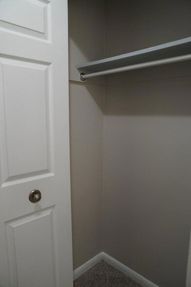 Building Photo - 6093 Majors Ln