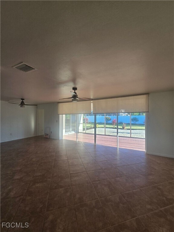 Building Photo - 3829 SE 10th Ave