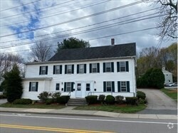 Building Photo - 1024-1026 Waverly St