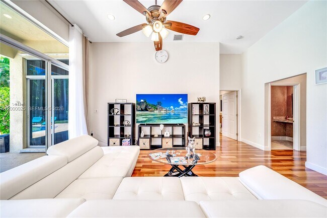 Building Photo - 1241 S 13th Ave