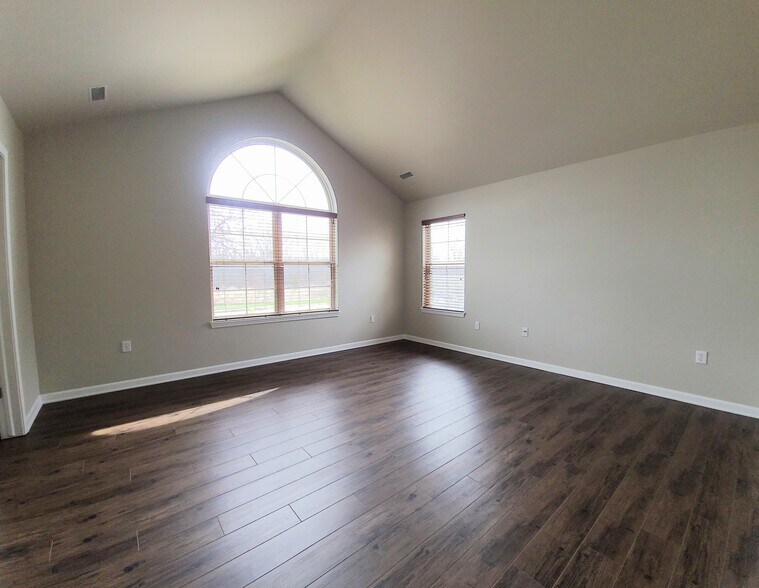 Building Photo - N70W15476 Amberleigh Cir