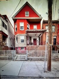 Building Photo - 193 Clerk St