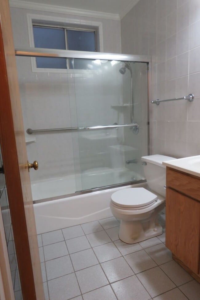 Building Photo - Cow Hollow - 2 Bedroom Flat