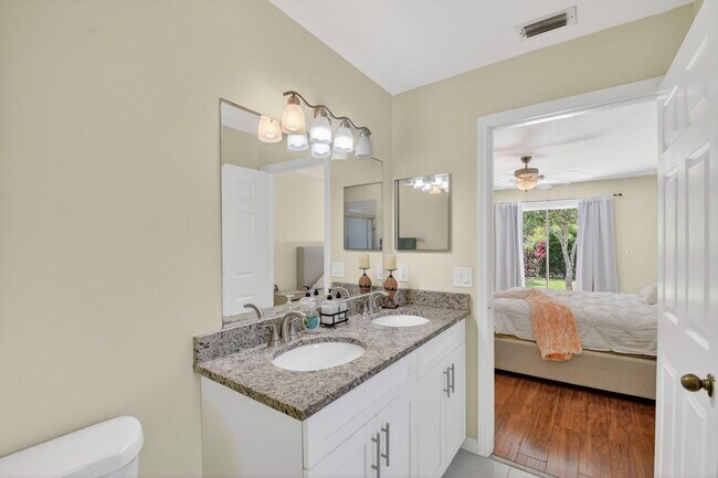 Building Photo - 1080 Salmon Isle