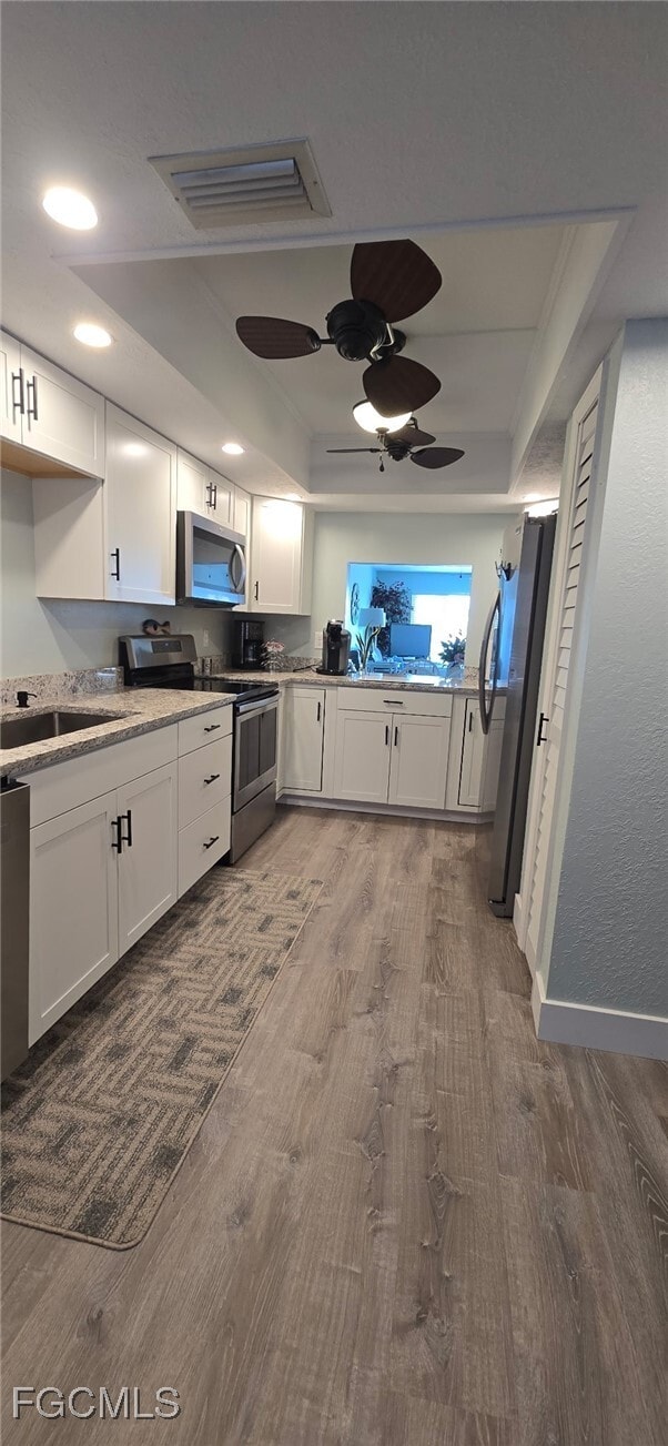 Building Photo - 434 Tudor Dr